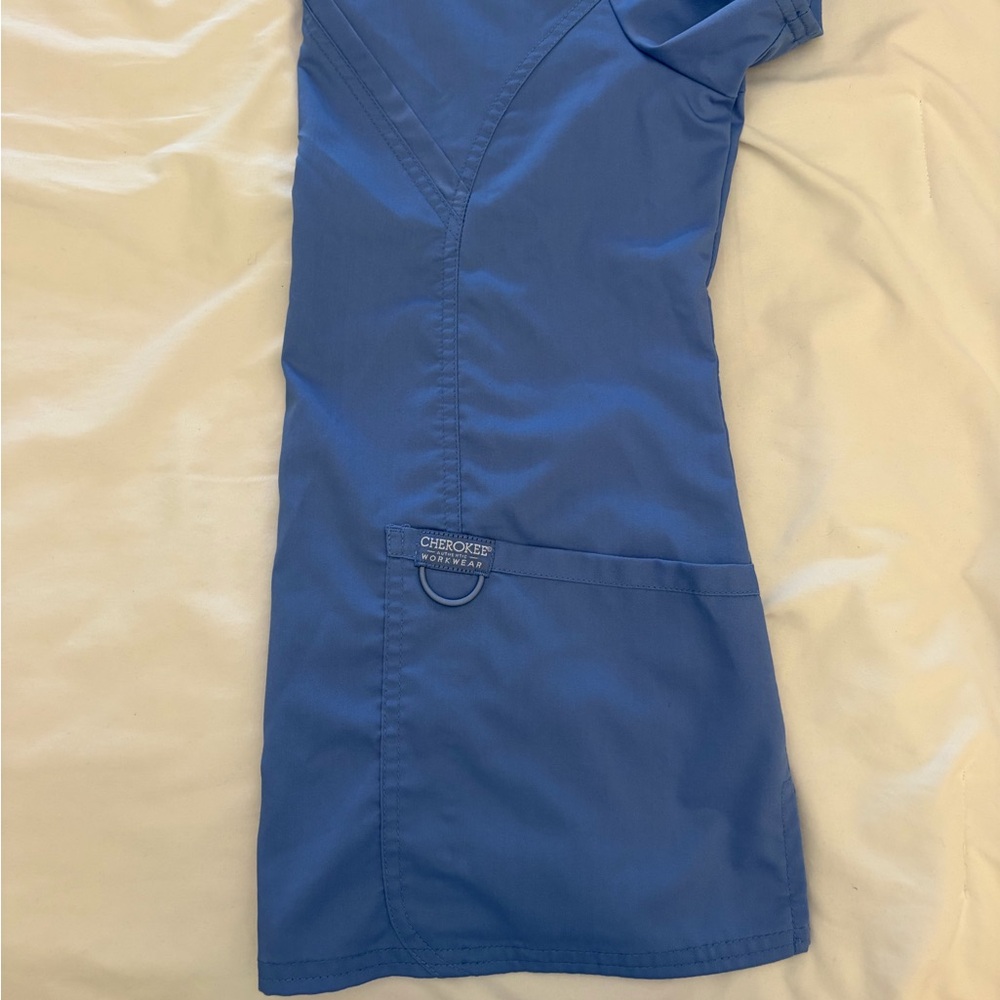Cherokee Classic V-Neck Scrub Top in baby Blue